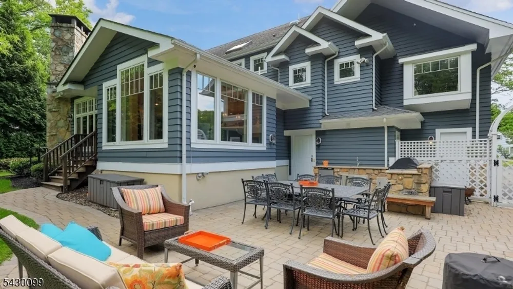 244 Pembrook Rd, Mountainside, NJ 07092