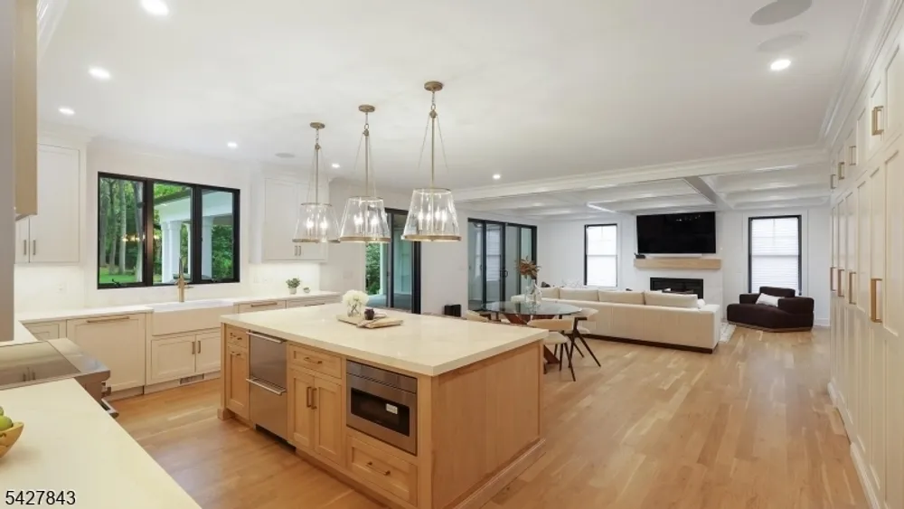 15 School Ave, Chatham, NJ 07928