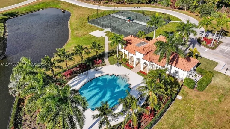 265 SE Via Sangro, Port St Lucie, FL 34952