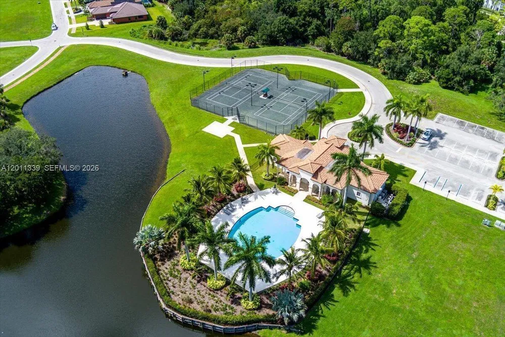265 SE Via Sangro, Port St Lucie, FL 34952