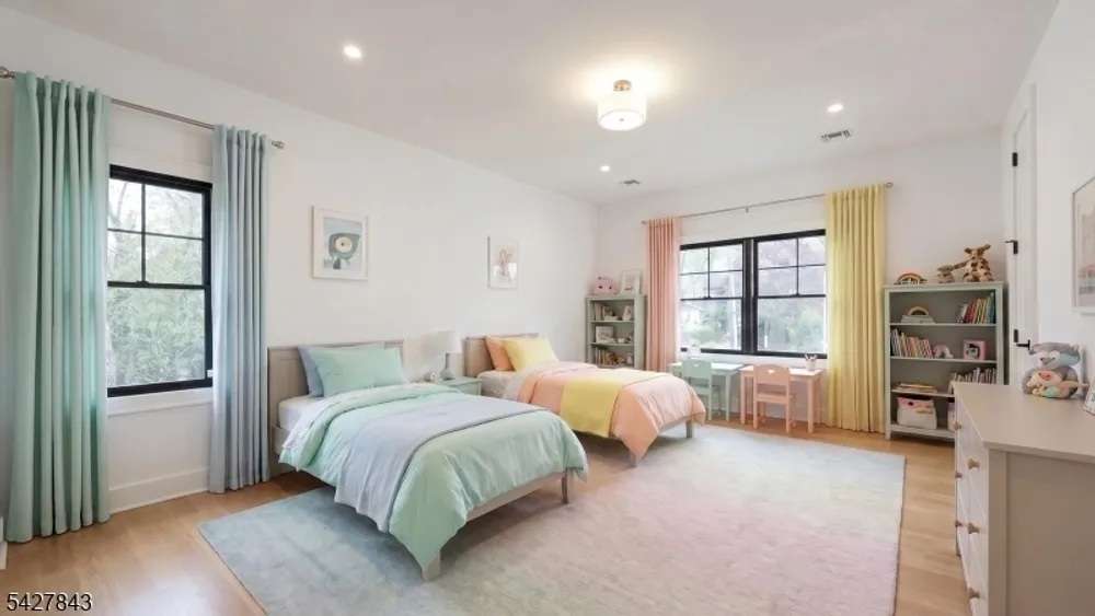 15 School Ave, Chatham, NJ 07928