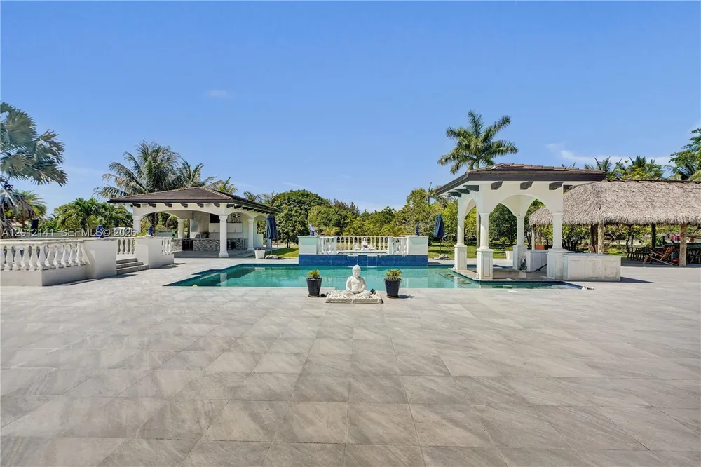 12401 SW 45th St, Miami, FL 33175