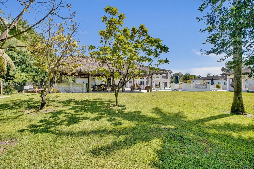 12401 SW 45th St, Miami, FL 33175