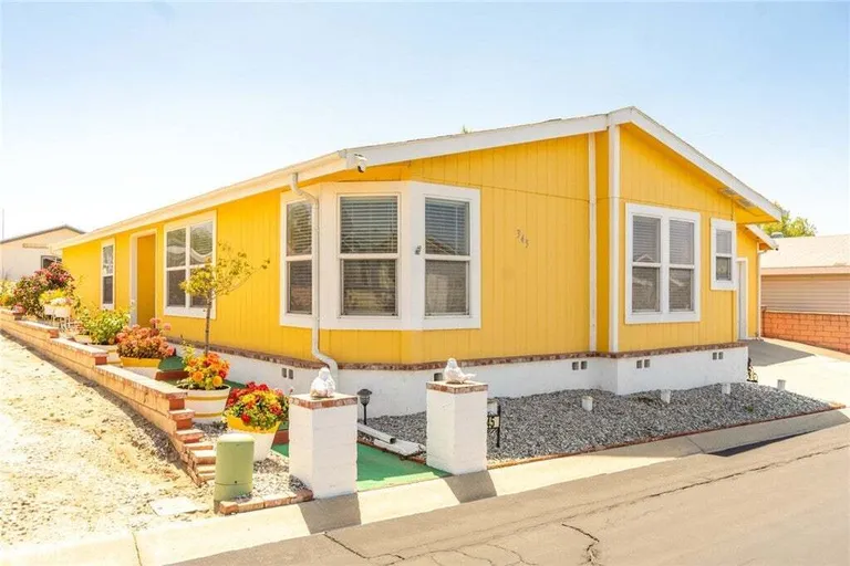 3800 W Wilson St, Banning, CA 92220