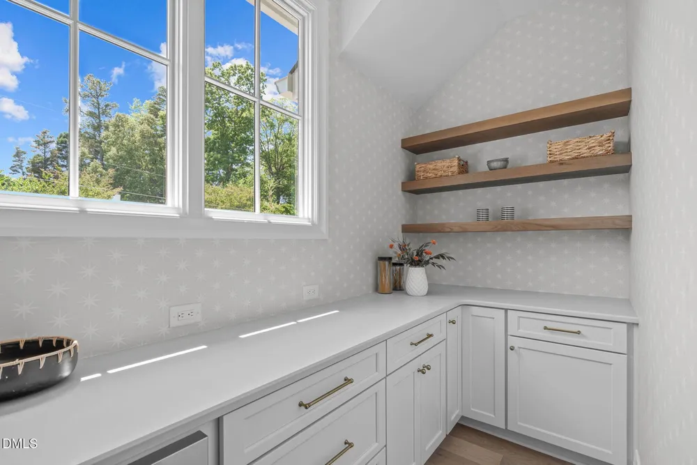 3442 Redbud Ln, Raleigh, NC 27607