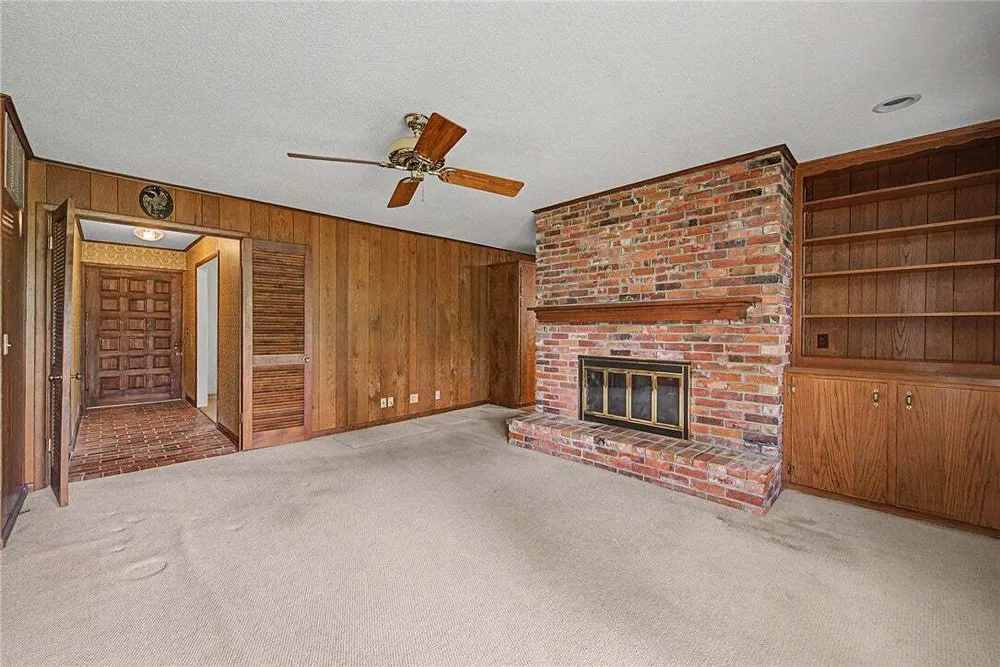1308 Birch Dr, Rogers, AR 72758