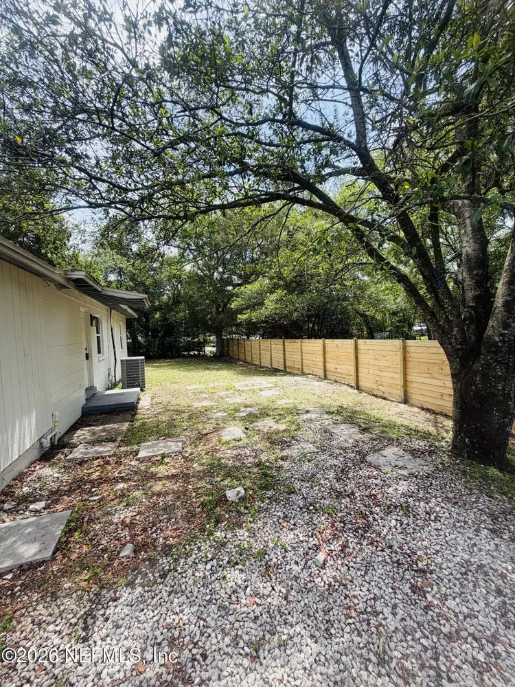 10554 Dobell Rd, Jacksonville, FL 32246