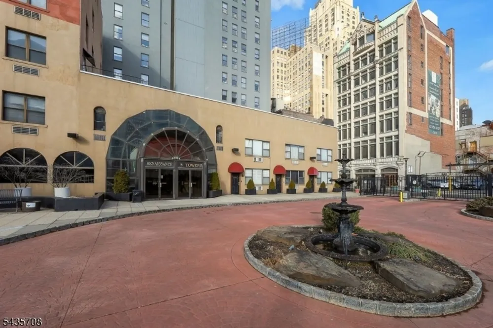 111 Mulberry St, Newark, NJ 07102
