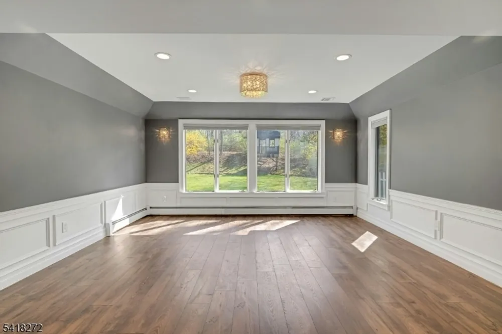 21 Hewlett Rd, Montville, NJ 07082