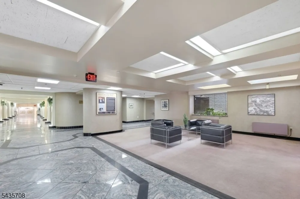 111 Mulberry St, Newark, NJ 07102