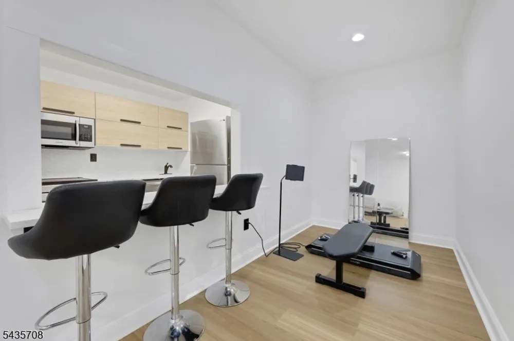 111 Mulberry St, Newark, NJ 07102