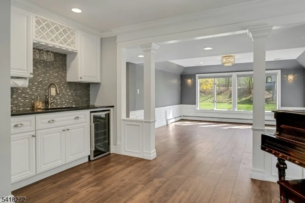 21 Hewlett Rd, Montville, NJ 07082