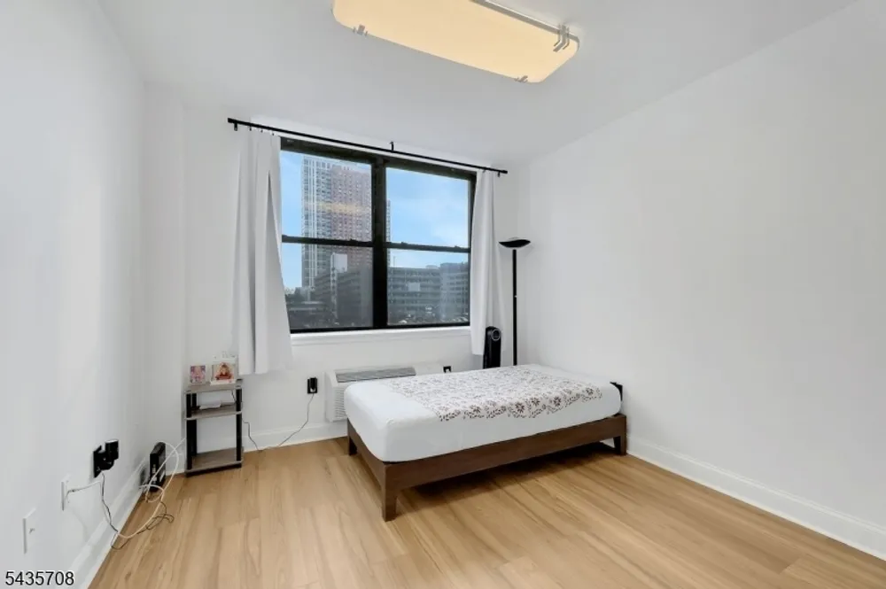 111 Mulberry St, Newark, NJ 07102