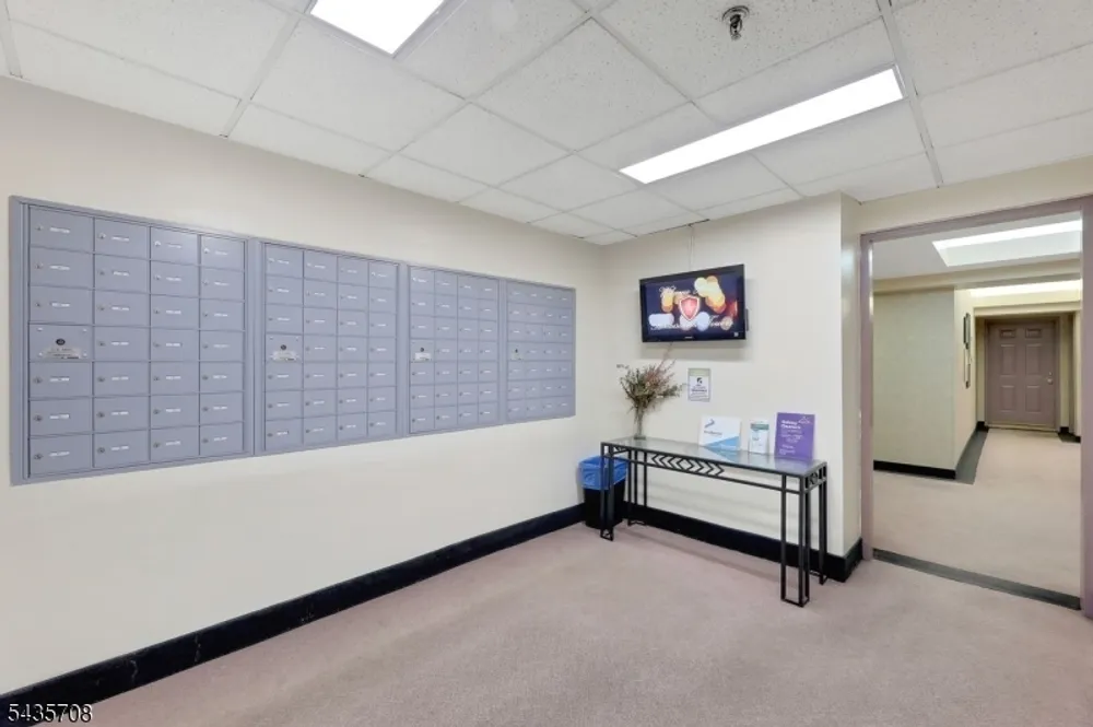 111 Mulberry St, Newark, NJ 07102