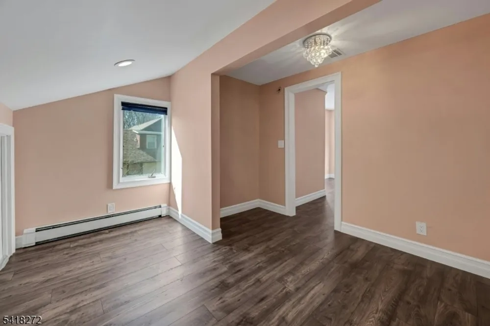 21 Hewlett Rd, Montville, NJ 07082
