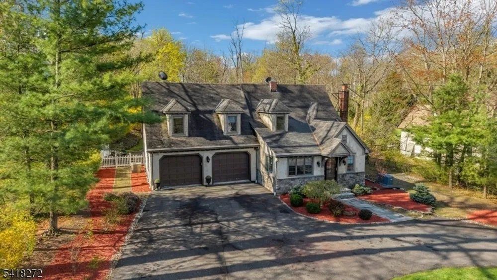 21 Hewlett Rd, Montville, NJ 07082