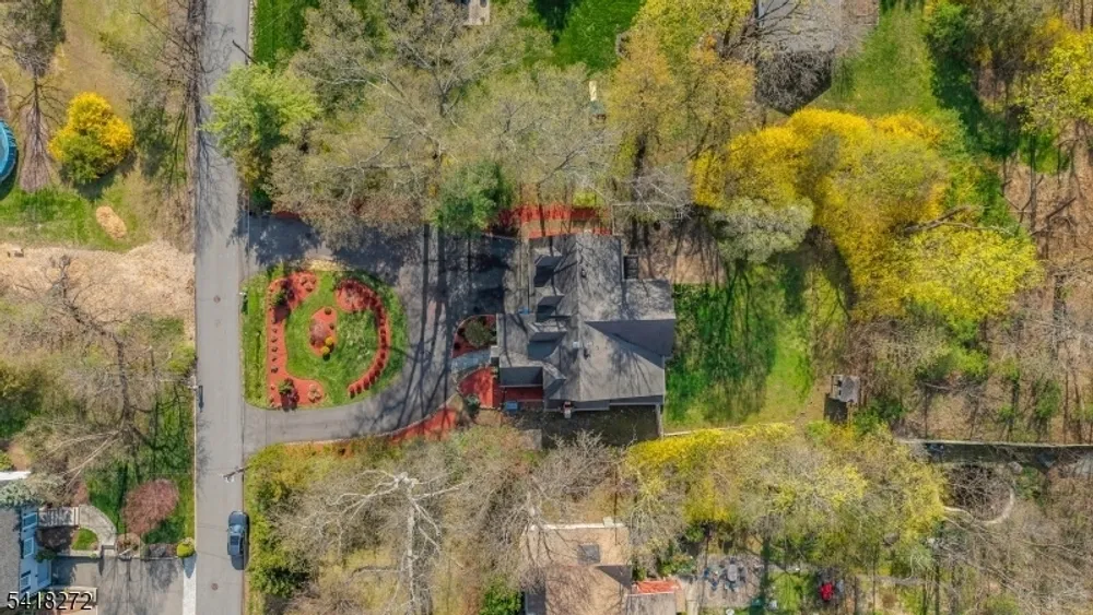 21 Hewlett Rd, Montville, NJ 07082