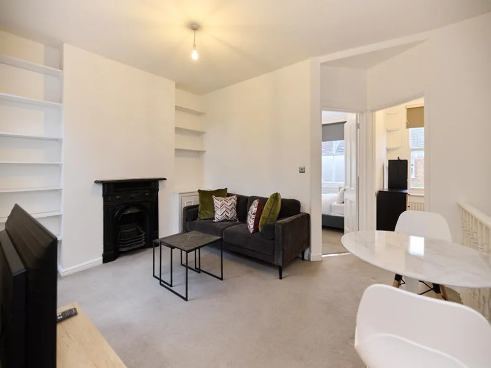 Edgington Road London SW16 photo 3