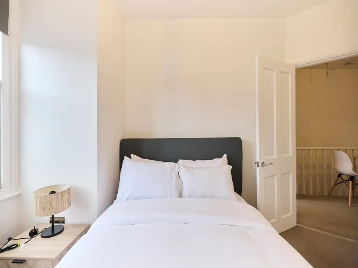 Edgington Road London SW16 photo 6