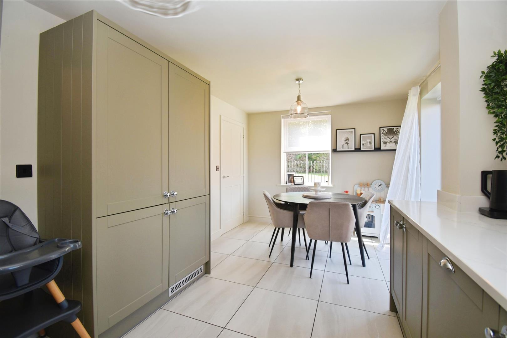 Lawrance Avenue, Anlaby, Hull Image 3