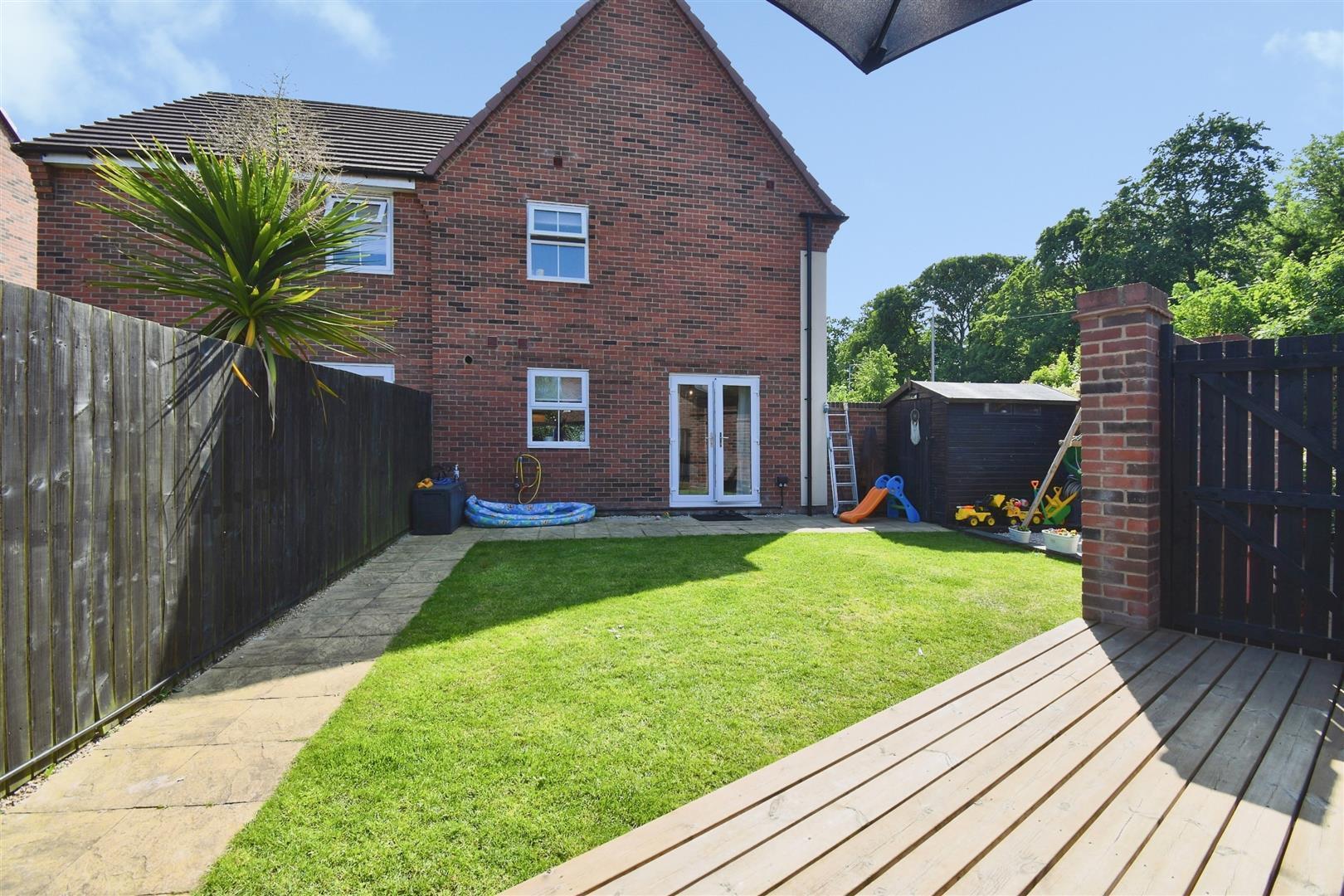Lawrance Avenue, Anlaby, Hull Image 5
