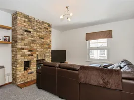 Beagle Court, Cottenham, Cambridge thumb 3