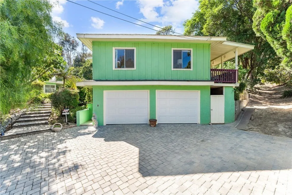 171 Canada Sombre Rd, La Habra Heights, CA 90631