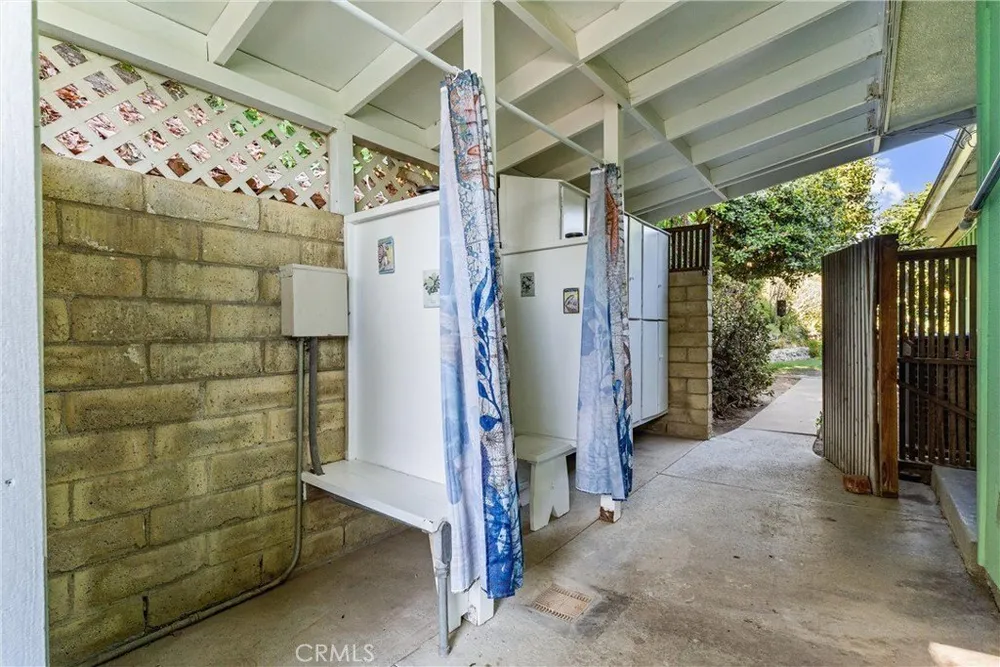 171 Canada Sombre Rd, La Habra Heights, CA 90631