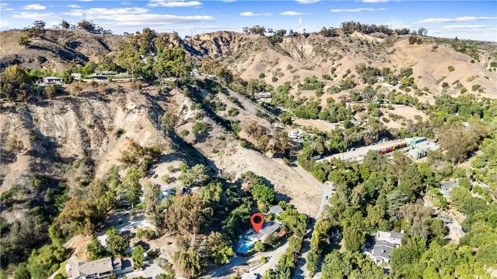 171 Canada Sombre Rd, La Habra Heights, CA 90631