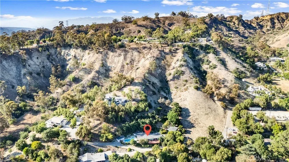 171 Canada Sombre Rd, La Habra Heights, CA 90631