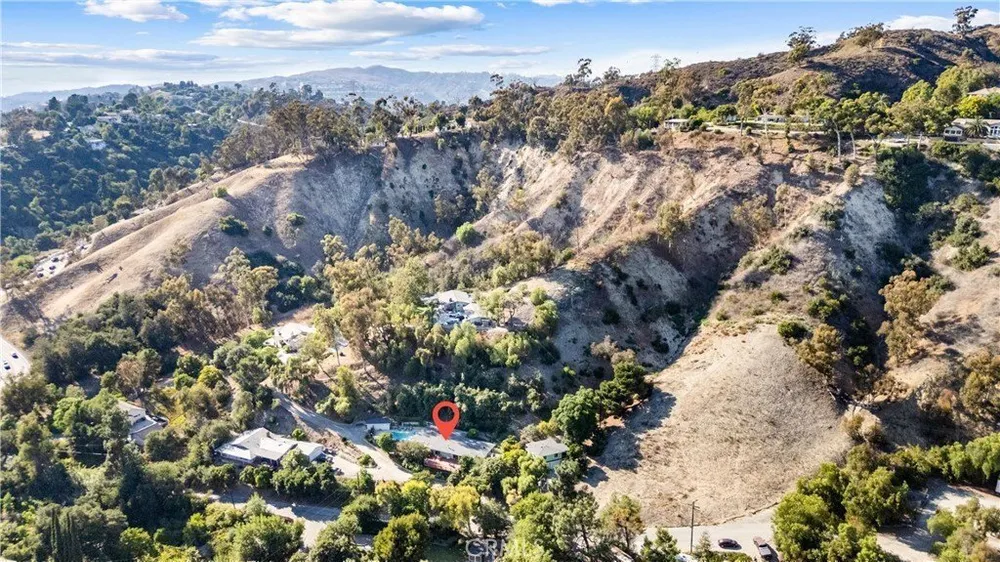 171 Canada Sombre Rd, La Habra Heights, CA 90631