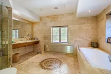 Tilford Road, Farnham, Surrey, GU9 photo 20