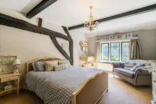 Tilford Road, Farnham, Surrey, GU9 photo 21