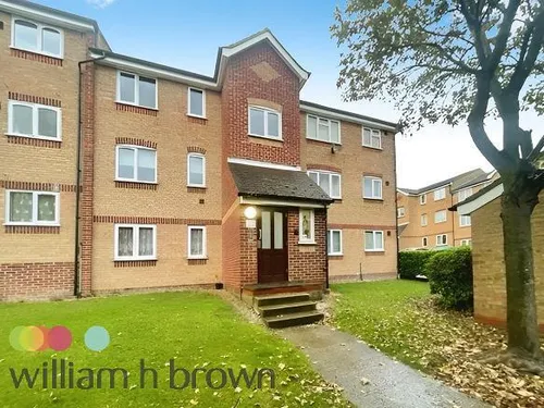 Oakhill Road, PURFLEET-ON-THAMESphoto