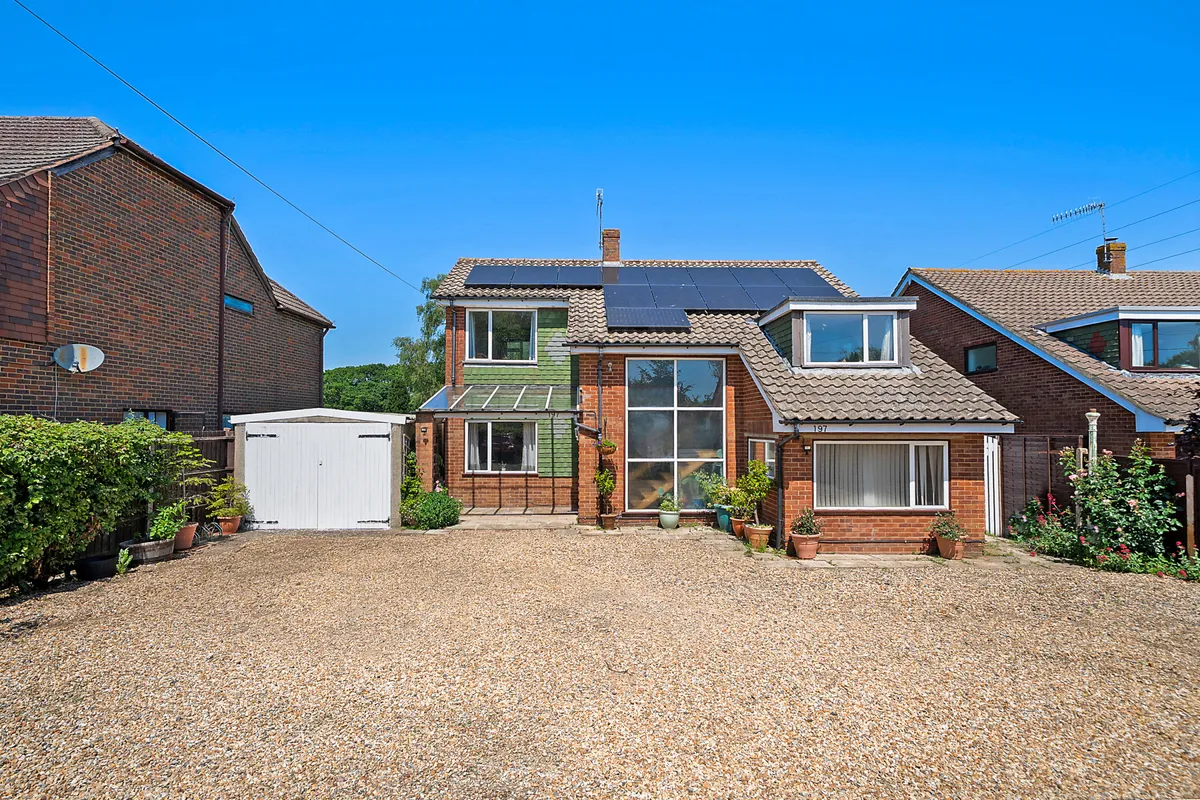 Smallfield Road, Horley, Surrey, RH6
