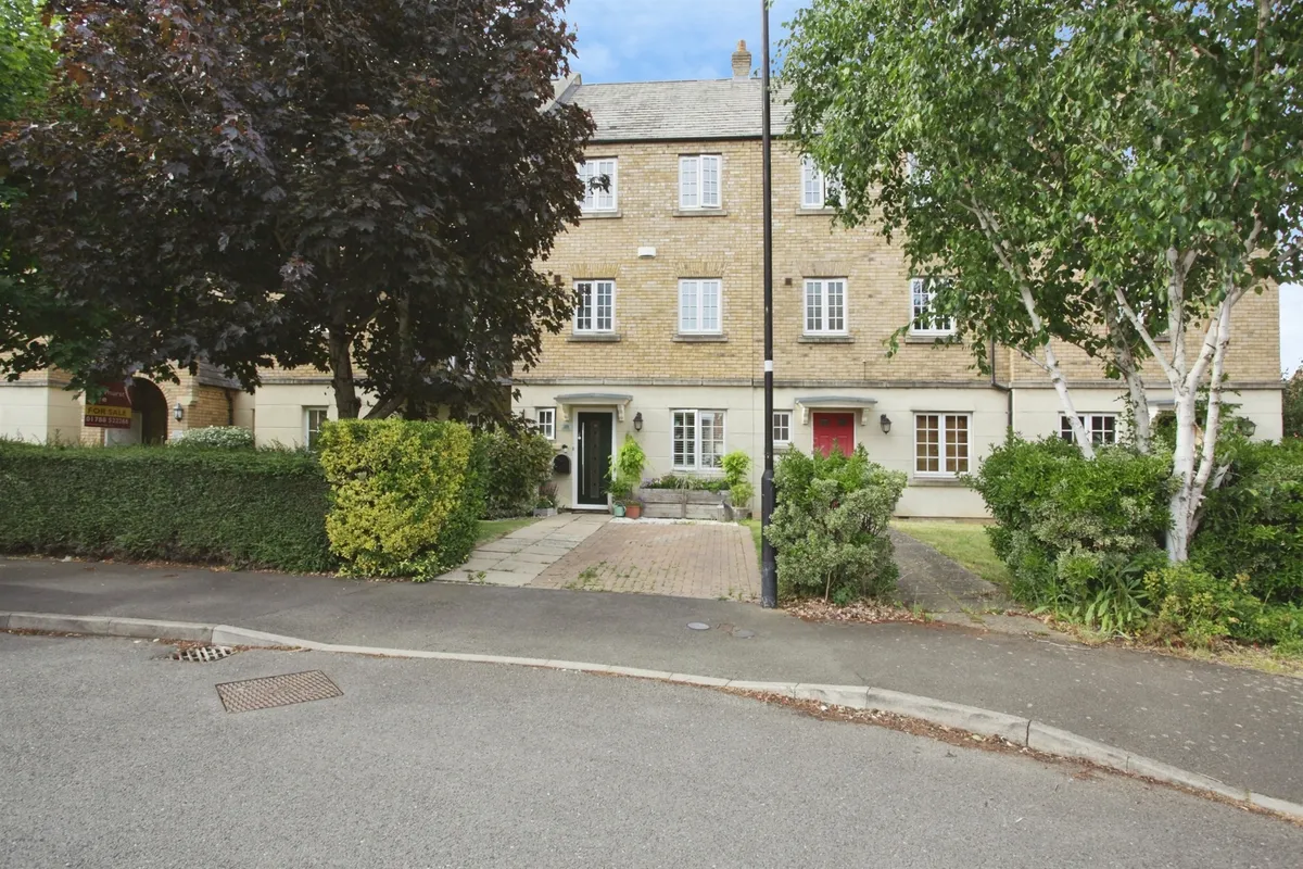 Nightingale Gardens, Rugby