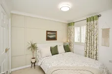 Nightingale Gardens, Rugby