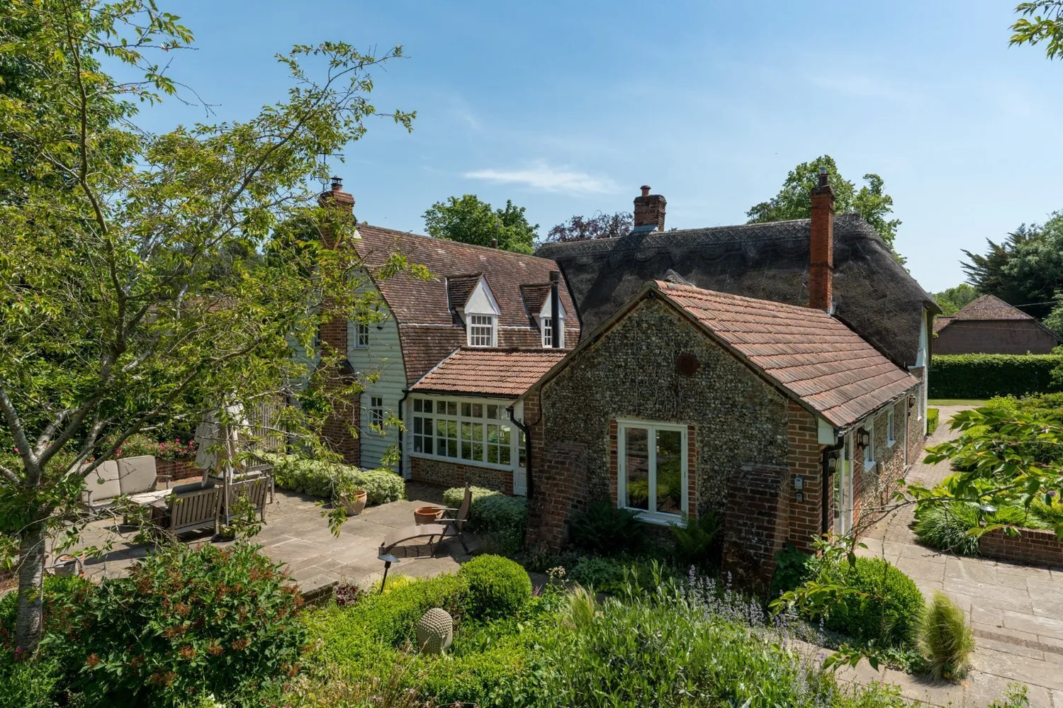 Lambs Corner, Birchwood Road, CO7 photo 38