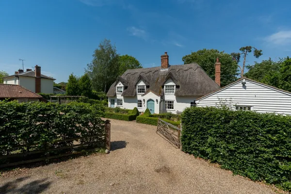 Lambs Corner, Birchwood Road, CO7 photo 43