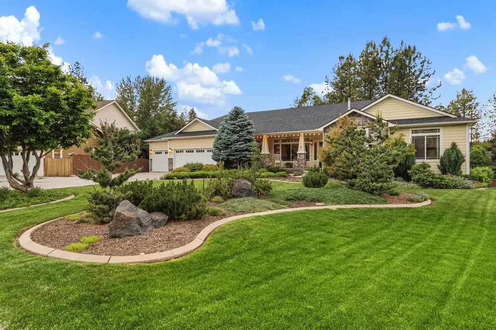 2812 W Payton Ln, Spokane, WA 99218