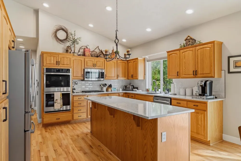 2812 W Payton Ln, Spokane, WA 99218