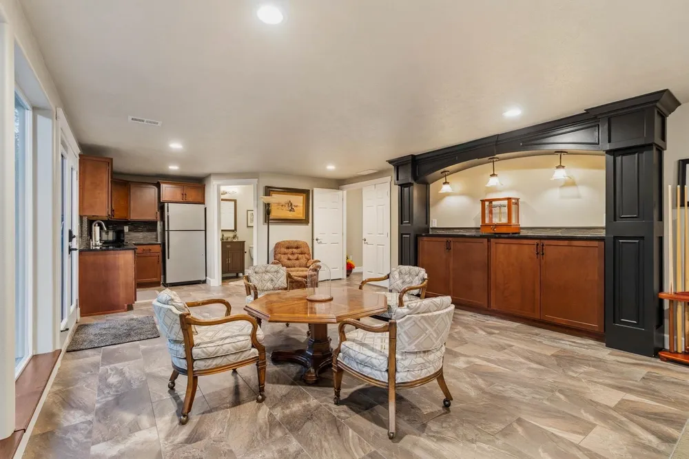 2812 W Payton Ln, Spokane, WA 99218
