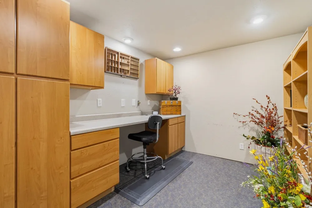 2812 W Payton Ln, Spokane, WA 99218