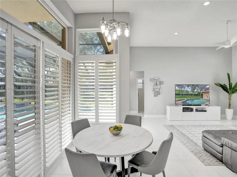 1356 Ginger Cir, Weston, FL 33326