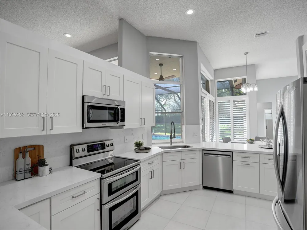 1356 Ginger Cir, Weston, FL 33326