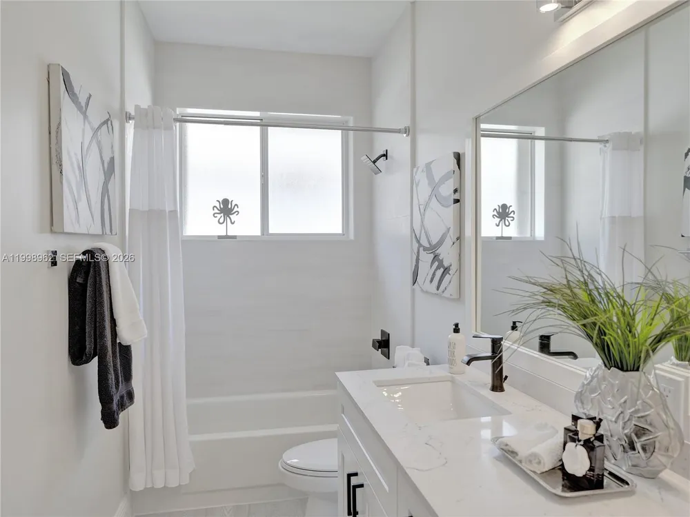 1356 Ginger Cir, Weston, FL 33326