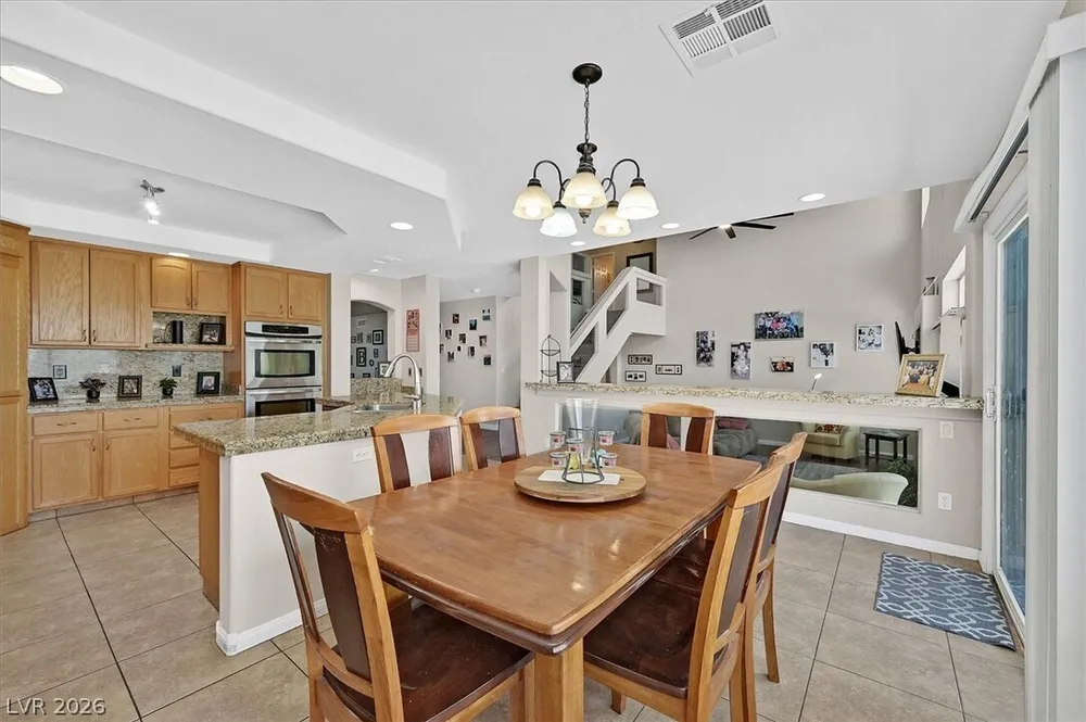 3905 Larkcrest St, Las Vegas, NV 89129