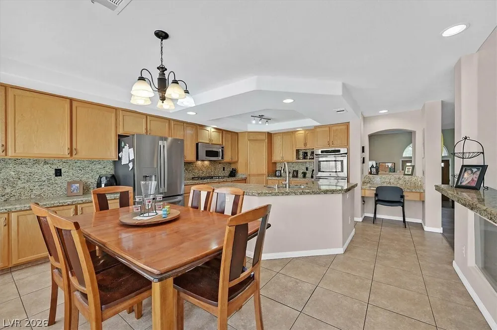 3905 Larkcrest St, Las Vegas, NV 89129