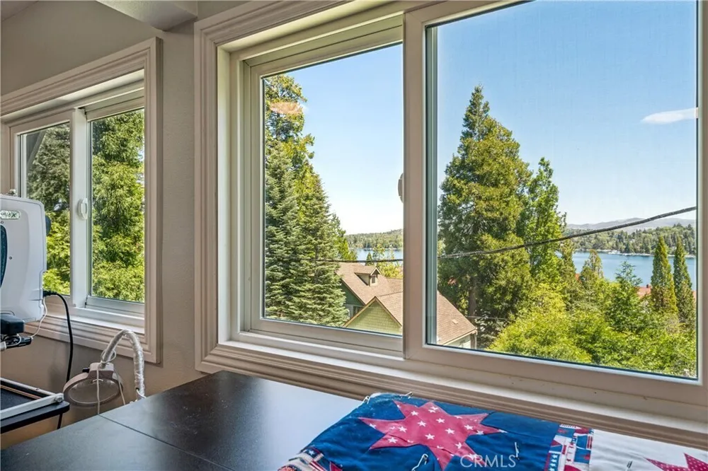 257 Corona Circle, Lake Arrowhead, CA 92352