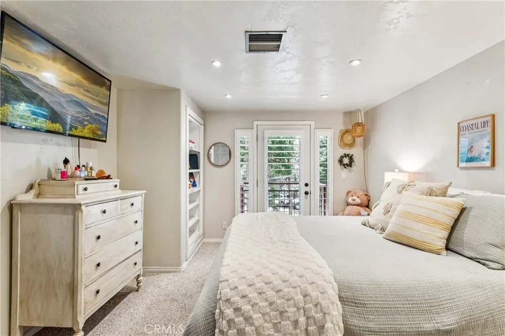 257 Corona Circle, Lake Arrowhead, CA 92352